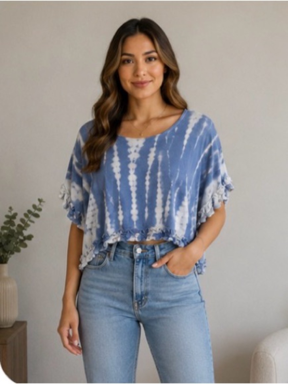 Style Envy Blue and White Tie-Dye Crop Top